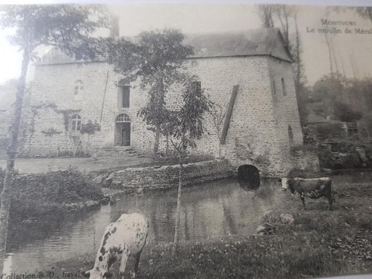 Le Moulin De Meral Montsurs Екстер'єр фото